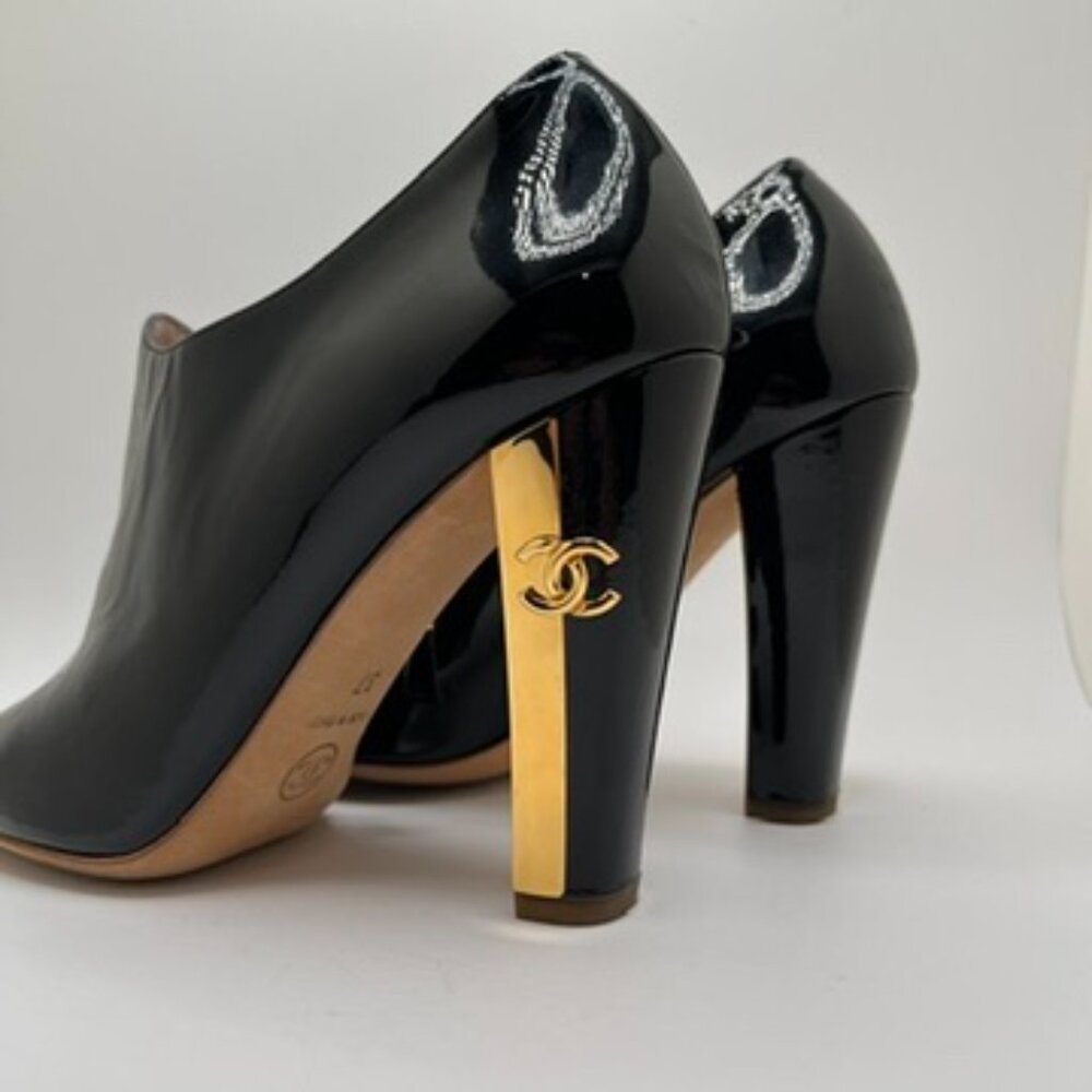 CHANEL Open-Toed Ankle Boot with Gold Detail Sz EUR 37/ US 6.5